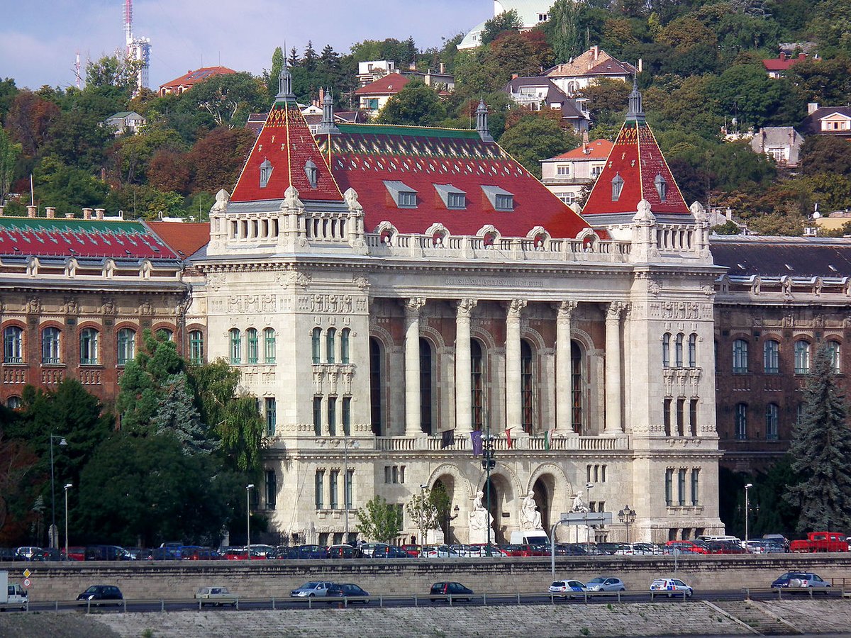 Budapest University of Technology and Economics - Budapesti Műszaki Egyetem K épülete, 2013